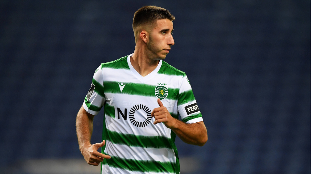  Manchester United and Liverpool are showing interest in Sporting centre-back Gonçalo Inácio.