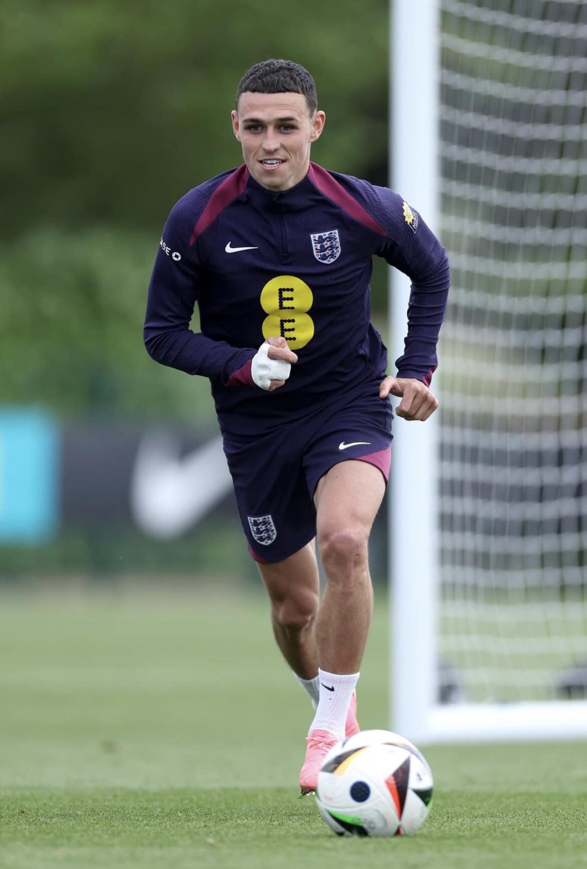 Manchester City are set to make Phil Foden the highest-paid British player in history by raising his salary to £375,000 per week.