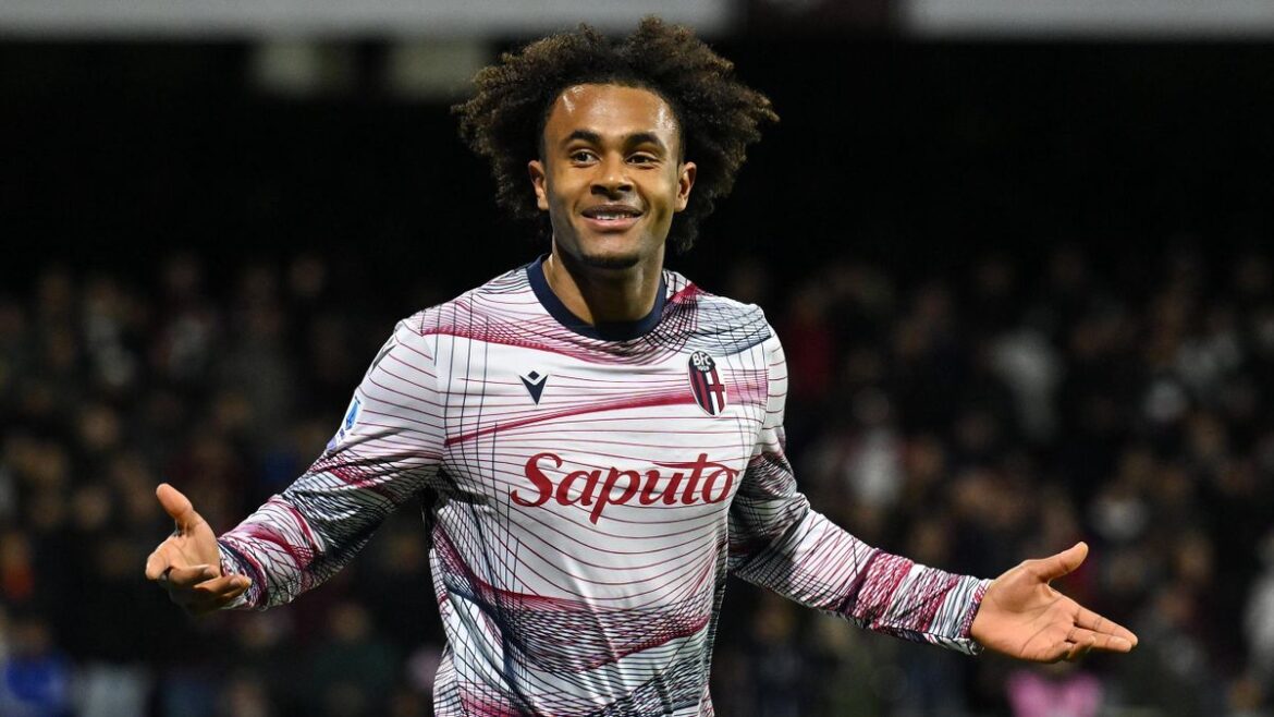 𝗕𝗥𝗘𝗔𝗞𝗜𝗡𝗚: Manchester United are exploring a deal to sign Joshua Zirkzee.