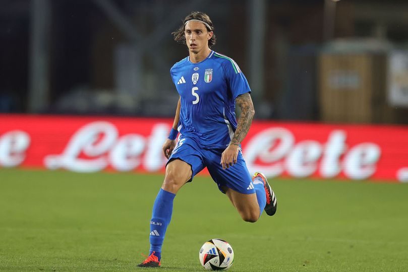 Liverpool have accelerated discussions to sign Italy centre-back Riccardo Calafiori this summer.