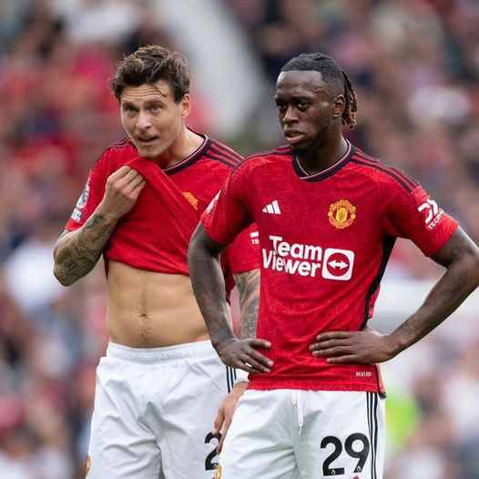 Everton are interested in signing both Victor Lindelöf and Aaron Wan-Bissaka.