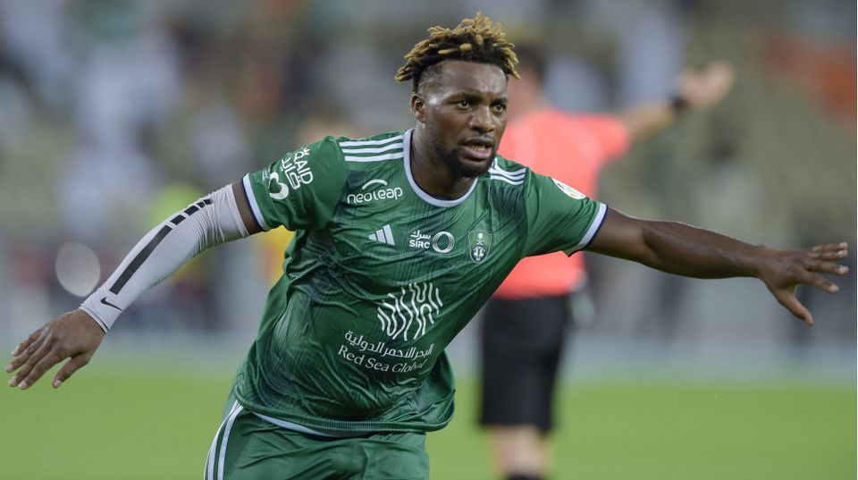 One of José Mourinho’s big priorities this transfer window is to sign Allan Saint-Maximin for Fenerbahçe.