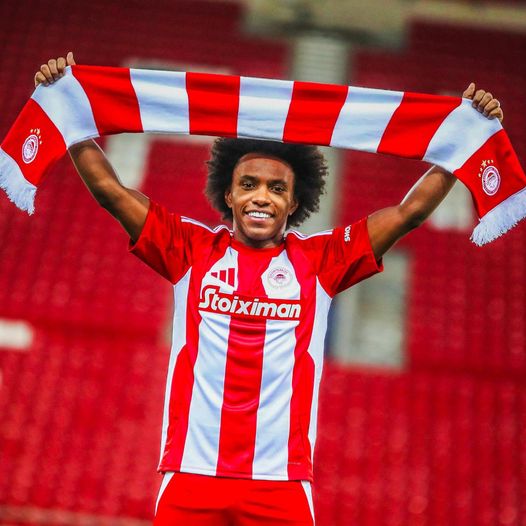 𝗗𝗘𝗔𝗟 𝗗𝗢𝗡𝗘: Olympiacos have signed Willian as a free agent