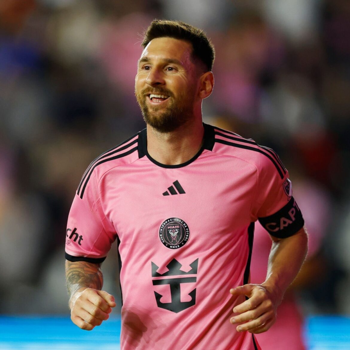 𝗢𝗙𝗙𝗜𝗖𝗜𝗔𝗟: Lionel Messi is the player who has sold the most shirts in MLS this season: