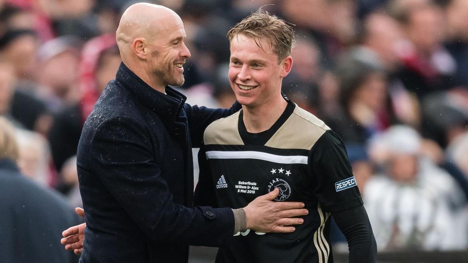 Manchester United boss Erik ten Hag is still keen to sign Barcelona midfielder Frenkie de Jong in January as he attempts to rebuild his midfield.